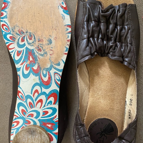 Shoes - Picture 2 of 5